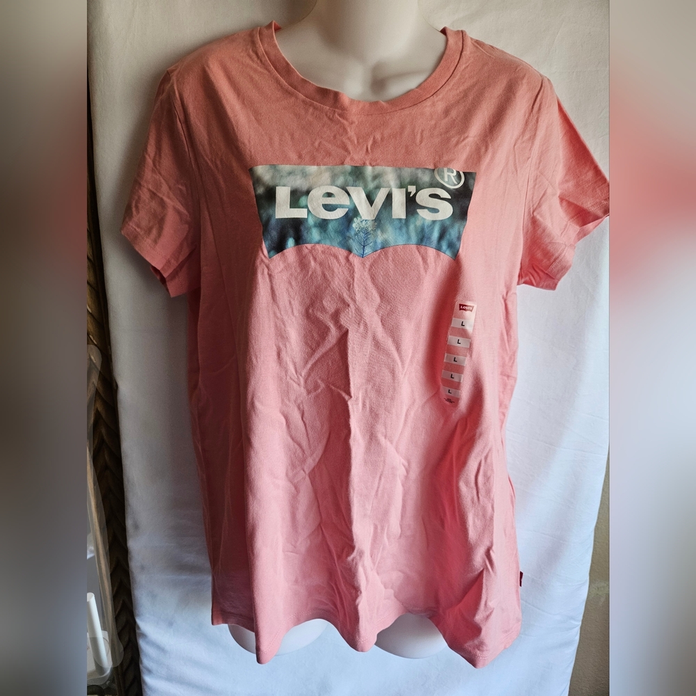 Levi's Dusty Pink Women's Top